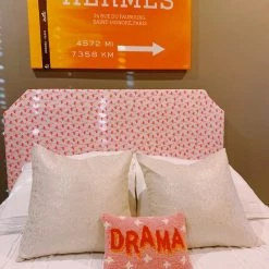 Peking Handicraft Drama Hook Pillow